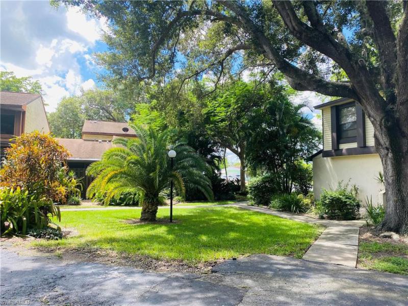 For Sale in COURTYARDS AT GOLDEN GATE Naples FL
