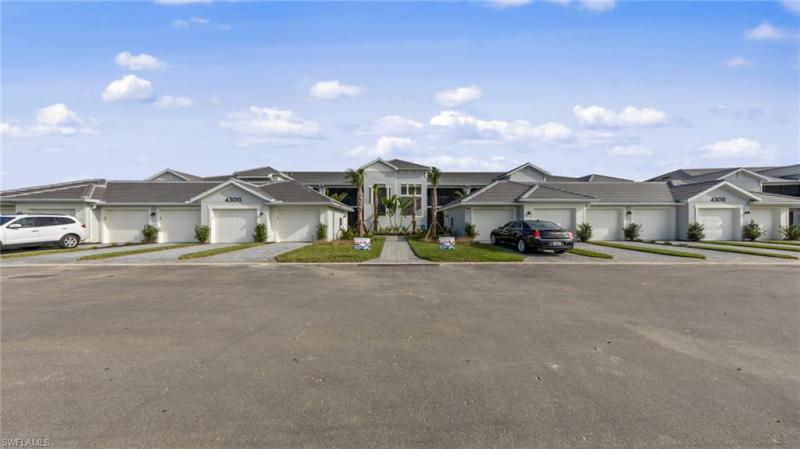For Sale in THE NATIONAL GOLF & COUNTRY CL AVE MARIA FL