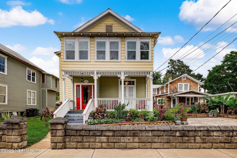 54, 54 1/2 CARRERA ST