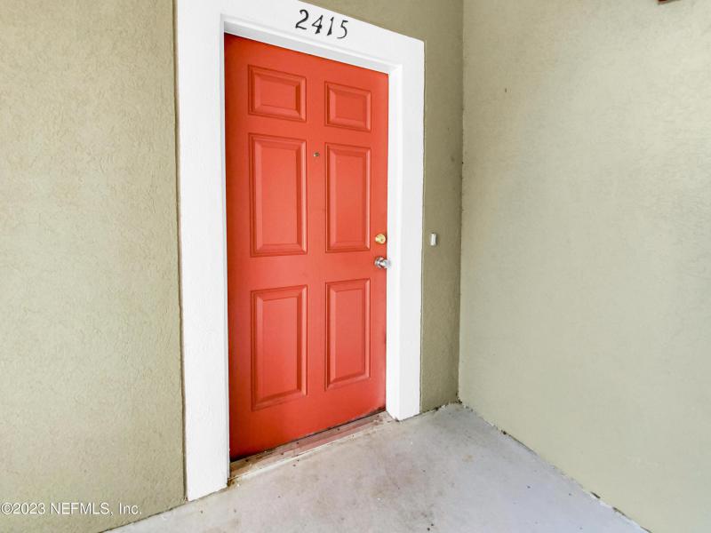 2415 GOLDEN LAKE LOOP