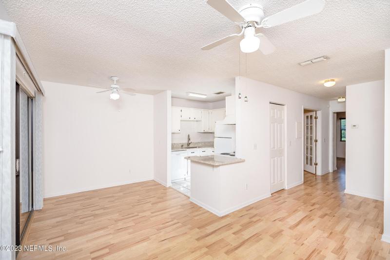6 CATALONIA CT