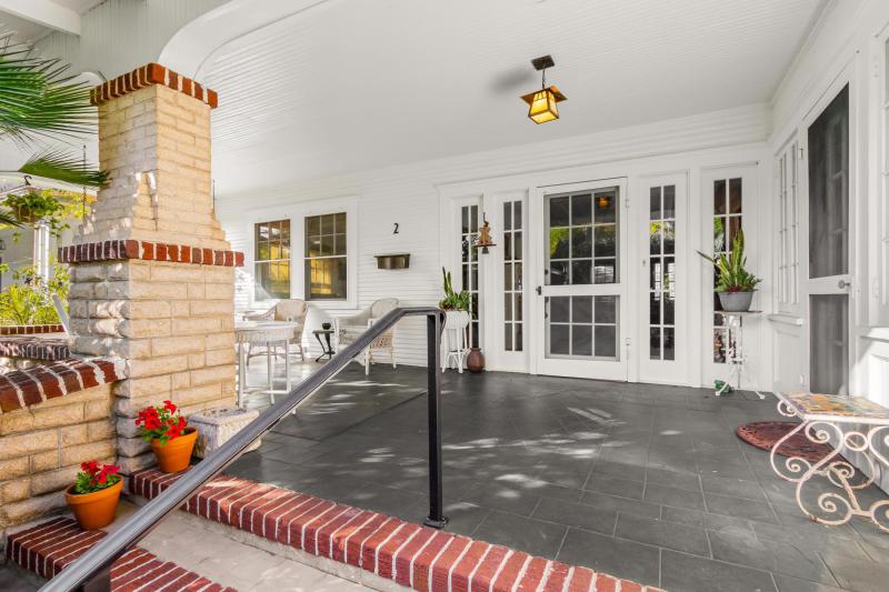 2 Tremerton Place