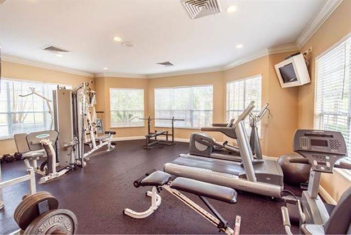 605 Fairway Dr. #101