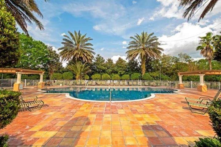 605 Fairway Dr. #101