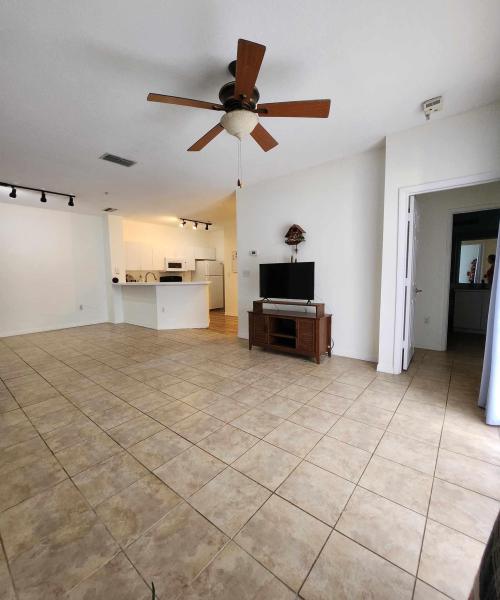 605 Fairway Dr. #101