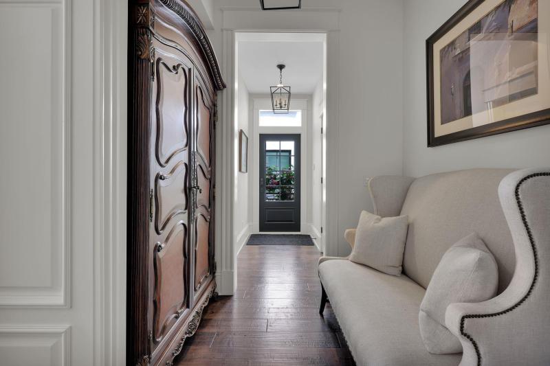 135 Marine St