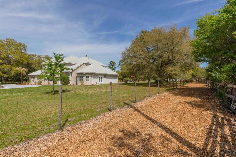 4590 & 460 CARTER RD