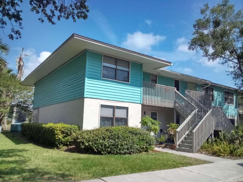 650 W Pope Road (ground floor) #221