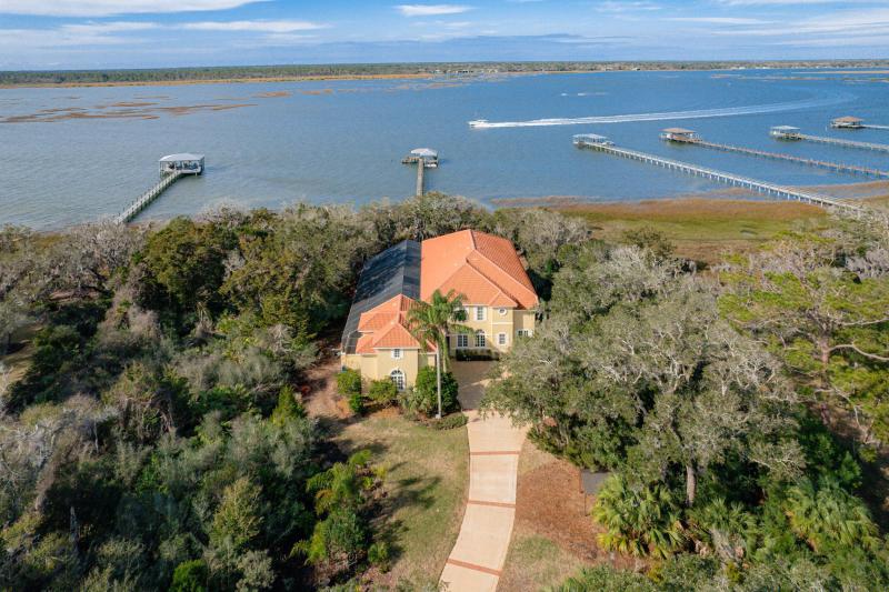 941 N Griffin Shores Dr
