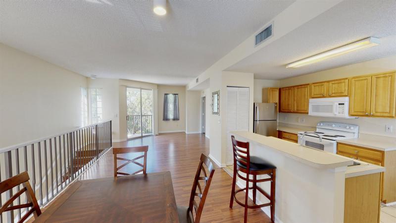 1040 Bella Vista Blvd #9-102