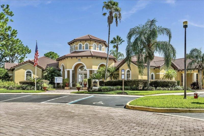 1040 Bella Vista Blvd #9-102