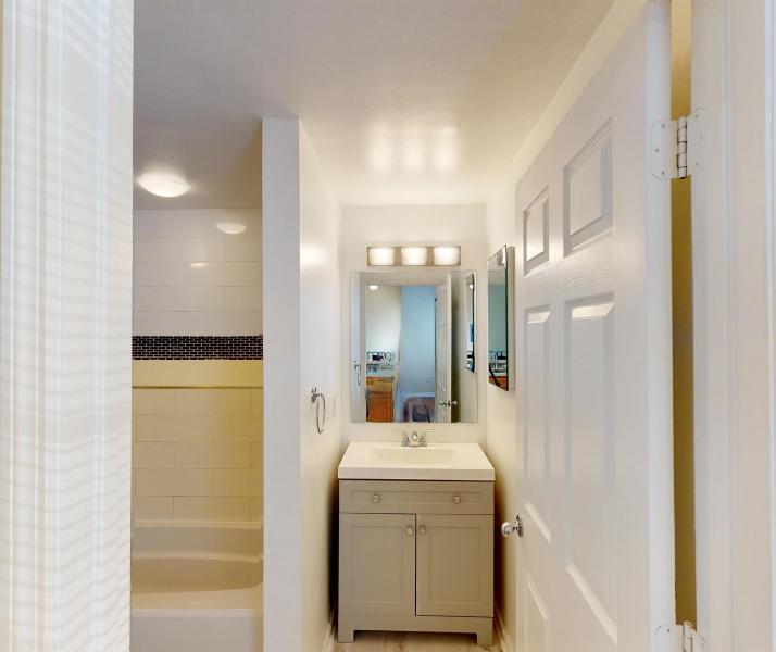 1040 Bella Vista Blvd #9-102