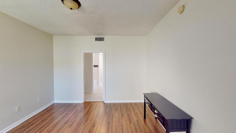 1040 Bella Vista Blvd #9-102