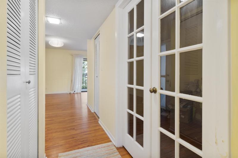38 Catalonia Ct