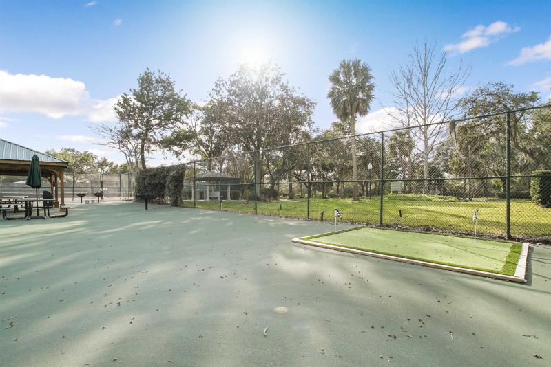 38 Catalonia Ct