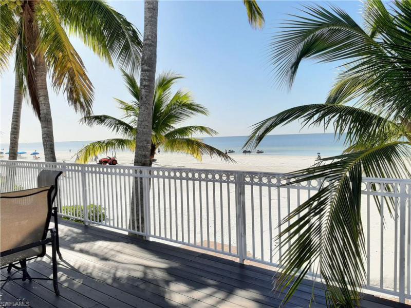 https://images.floridarealtors.org/ImagesHomeProd3/FL/idx/photos/ftmyersbeach/26/221078842.jpg