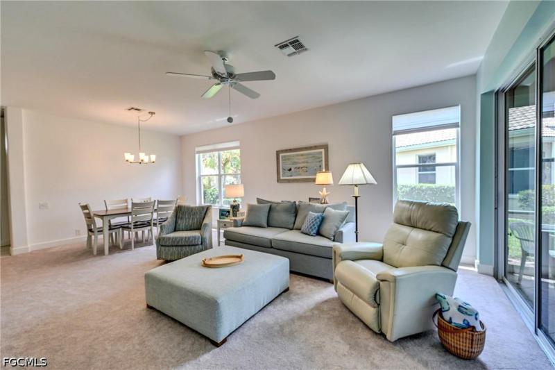 8786 E BAY Circle
