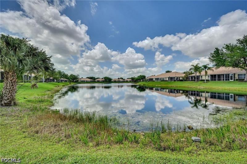 8786 E BAY Circle