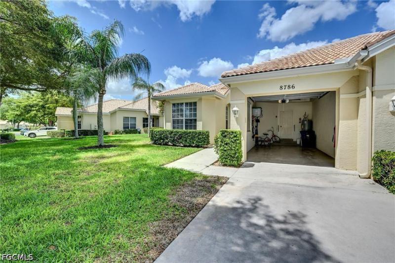 8786 E BAY Circle