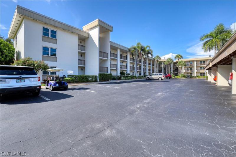https://images.floridarealtors.org/ImagesHomeProd3/FL/idx/photos/ftmyersbeach/46/222063882.jpg