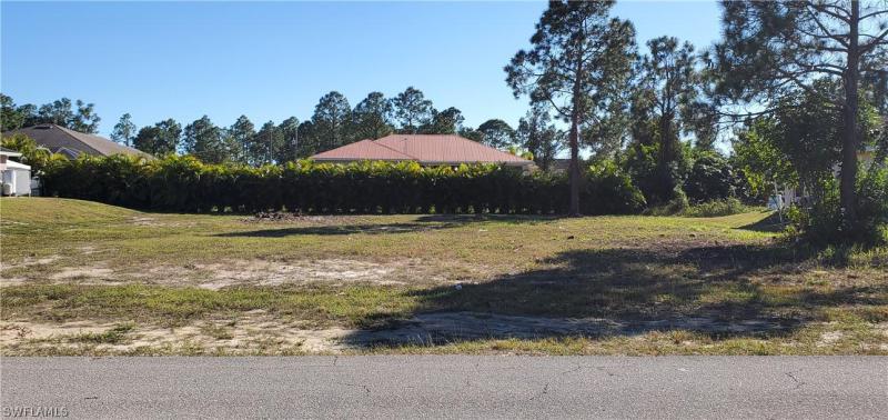 https://images.floridarealtors.org/ImagesHomeProd3/FL/idx/photos/ftmyersbeach/49/222004183.jpg