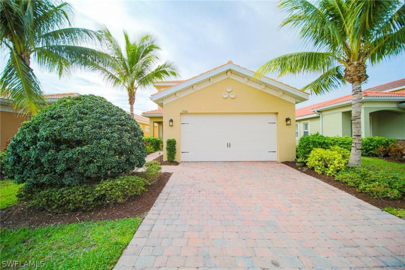 For Sale in LINDSFORD FORT MYERS FL