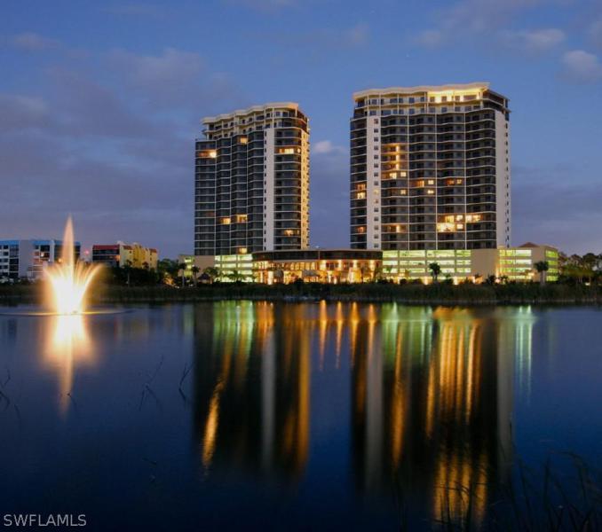 https://images.floridarealtors.org/ImagesHomeProd3/FL/idx/photos/ftmyersbeach/63/221082521.jpg