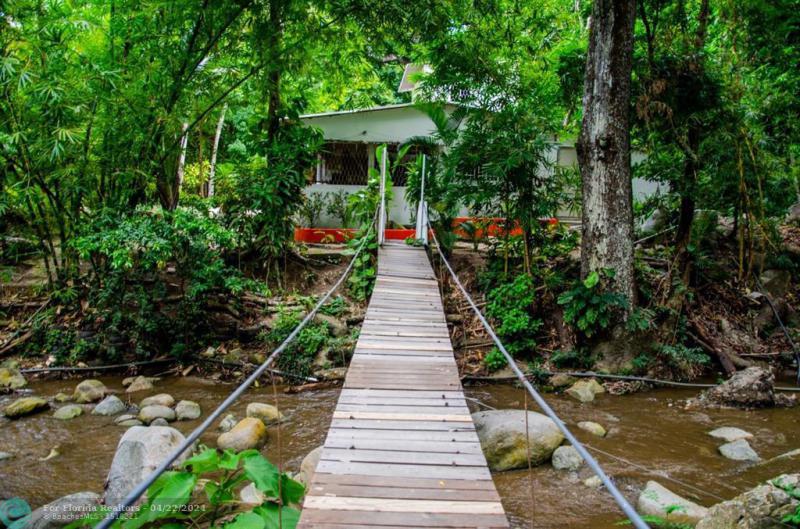 Duplex, Triplex and Fourplex Images