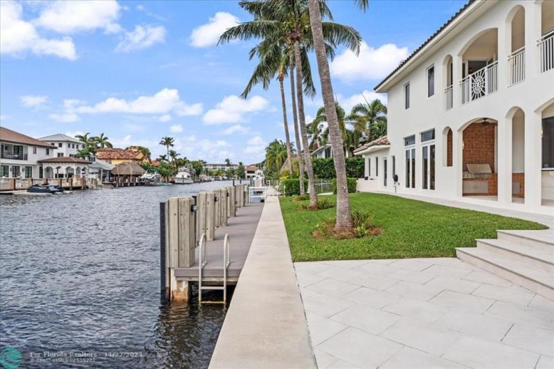  Single Family Homes Photo 11: 978 Dogwood Dr  Delray Beach,  FL 33483