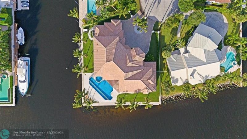  Single Family Homes Photo 2: 978 Dogwood Dr  Delray Beach,  FL 33483