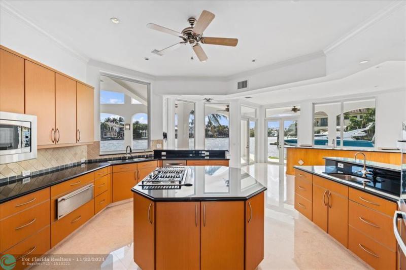  Single Family Homes Photo 21: 978 Dogwood Dr  Delray Beach,  FL 33483