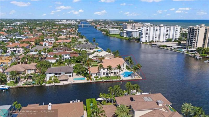  Single Family Homes Photo 3: 978 Dogwood Dr  Delray Beach,  FL 33483