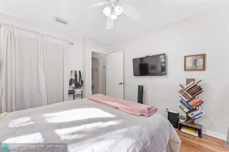 Duplex, Triplex and Fourplex Images