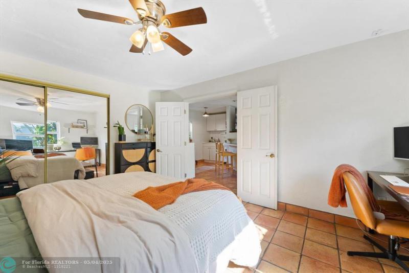 Duplex, Triplex and Fourplex Images