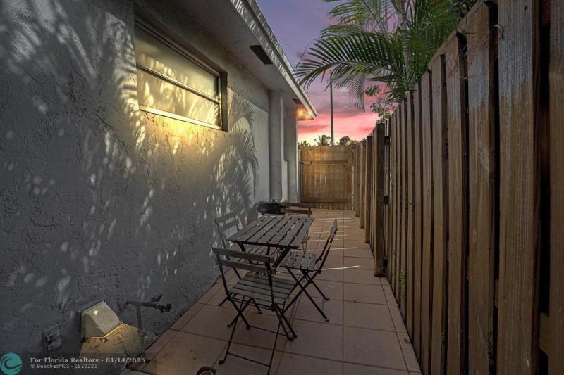 Duplex, Triplex and Fourplex Images