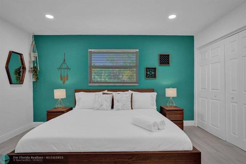 Duplex, Triplex and Fourplex Images