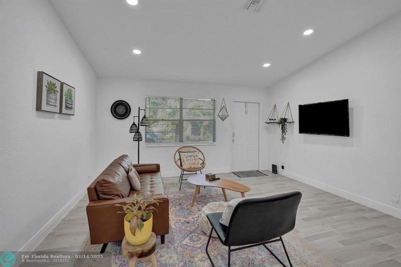 Duplex, Triplex and Fourplex Images