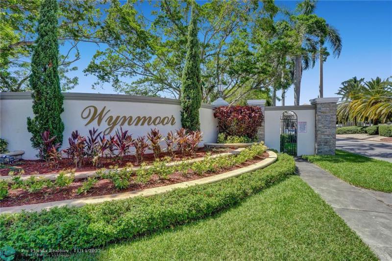  Condo & Townhome Photos