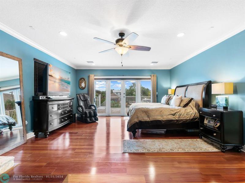  Single Family Homes Photo 23: 1512 SE 12th St  Deerfield Beach,  FL 33441