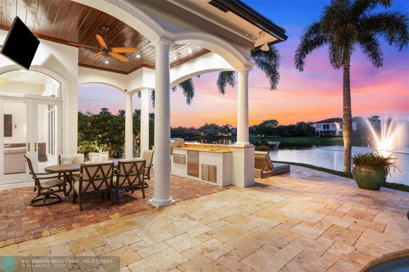  Single Family Homes Photo 9: 366 Sweet Bay Ave  Plantation,  FL 33324