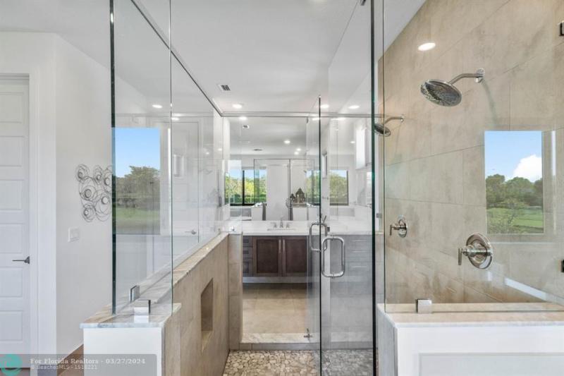  Single Family Homes Photo 14: 8660 Pacifica Lane  Parkland,  FL 33067