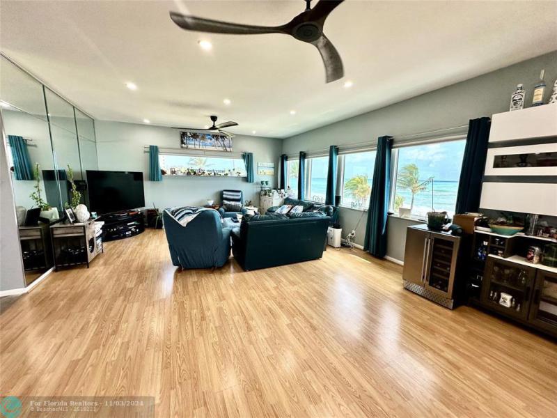 Duplex, Triplex and Fourplex Images