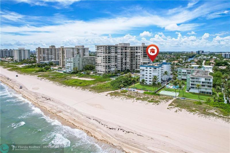  Condo & Townhome Photos