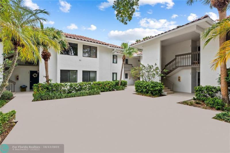  Condo & Townhome Photos