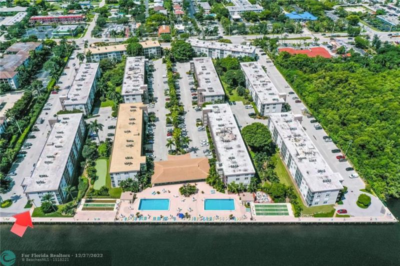  Condo & Townhome Photos