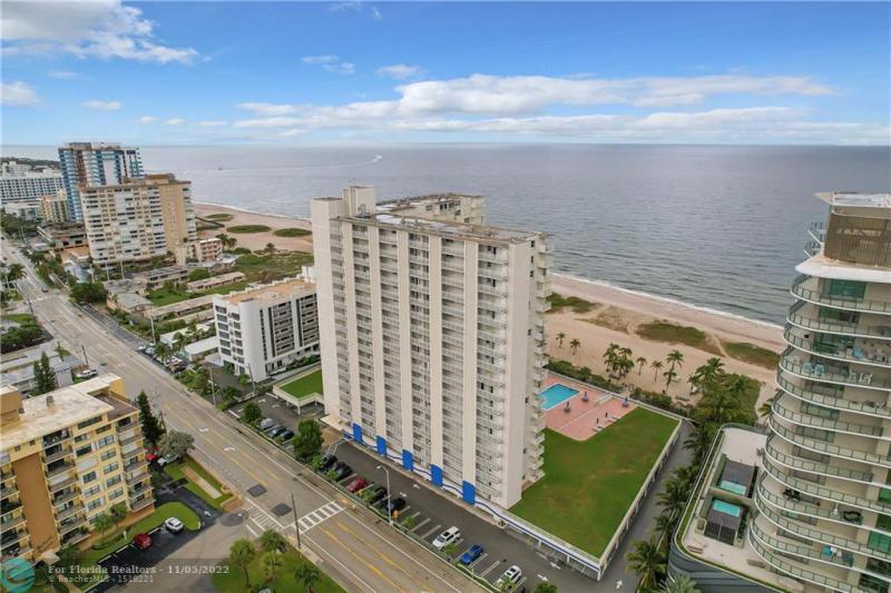  Condo & Townhome Photos