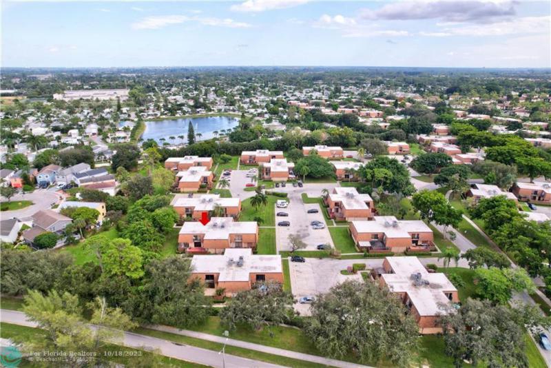  Condo & Townhome Photos