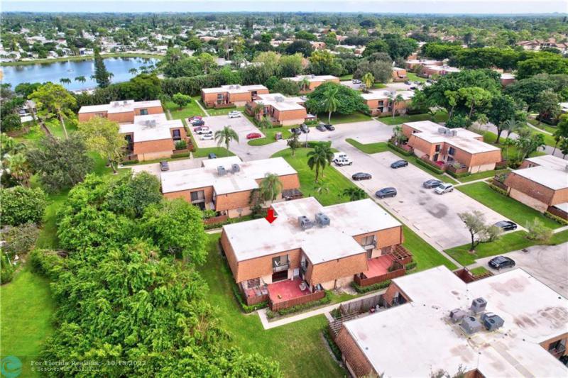  Condo & Townhome Photos