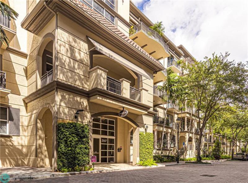  Condo & Townhome Photos