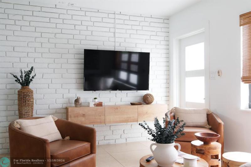 Duplex, Triplex and Fourplex Images